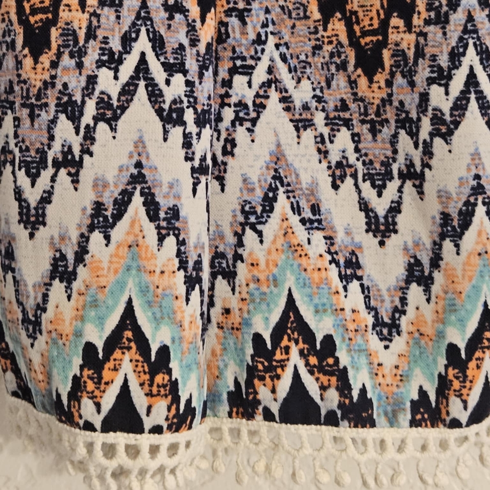 Chevron Patterned KIDS Romper - Picture 6 of 10